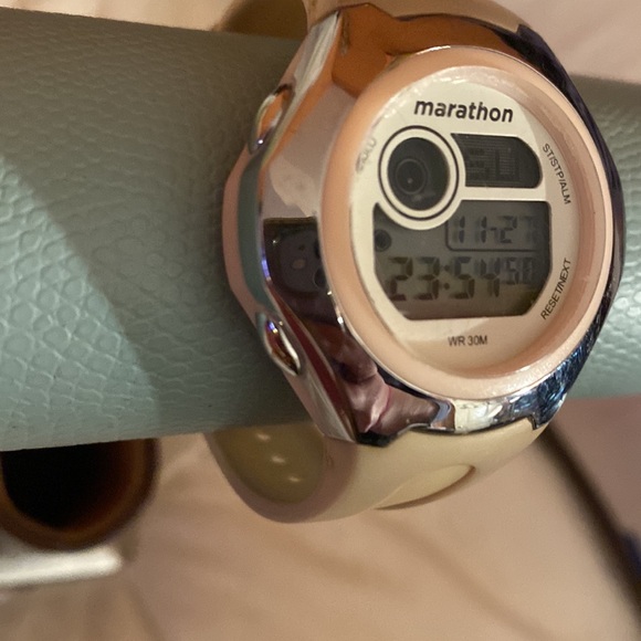 Marathon by Timex Women's 39mm Sport Watch, Resin Strap - Picture 3 of 8
